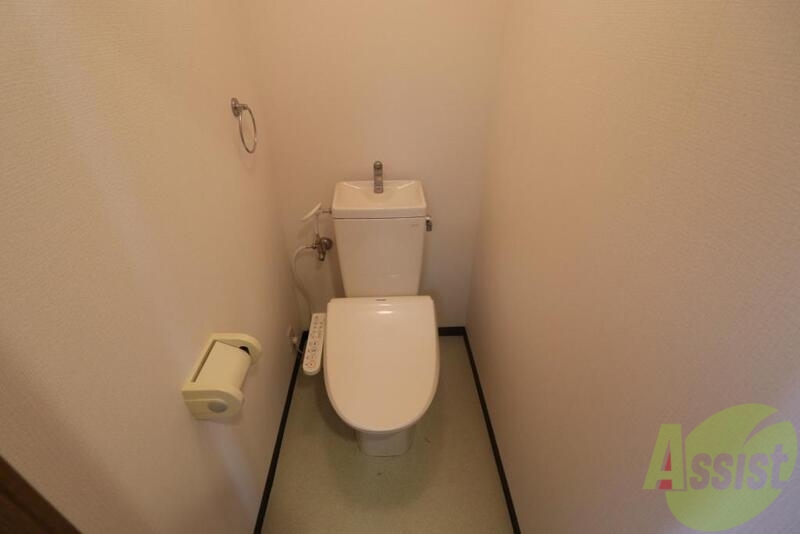 トイレ　温水便座付き