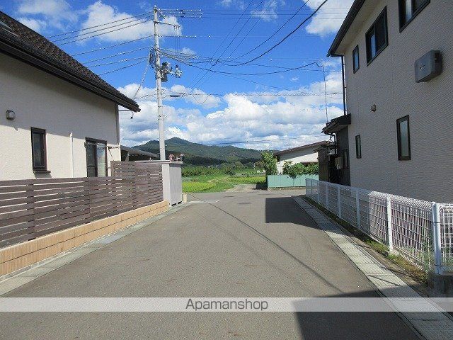 その他　周辺道路（その他）まで0m