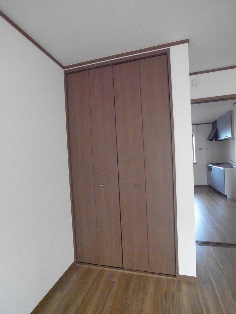 収納　洋室、和室に大型収納あり
