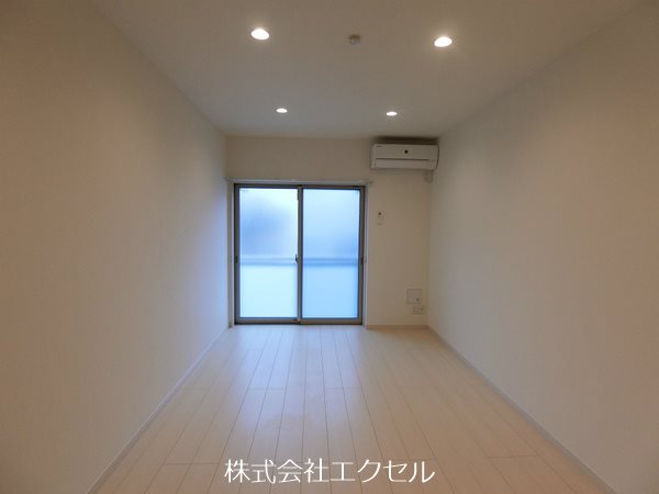 ＪＲ中央線 立川駅 徒歩20分 3階建 築8年の居間写真