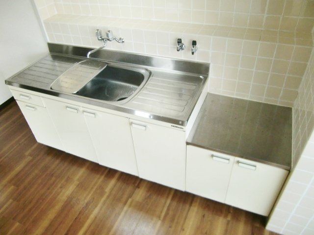 キッチン　※同建物の類似写真となります。