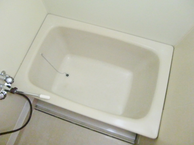 バス・シャワールーム　※同建物の類似写真となります。