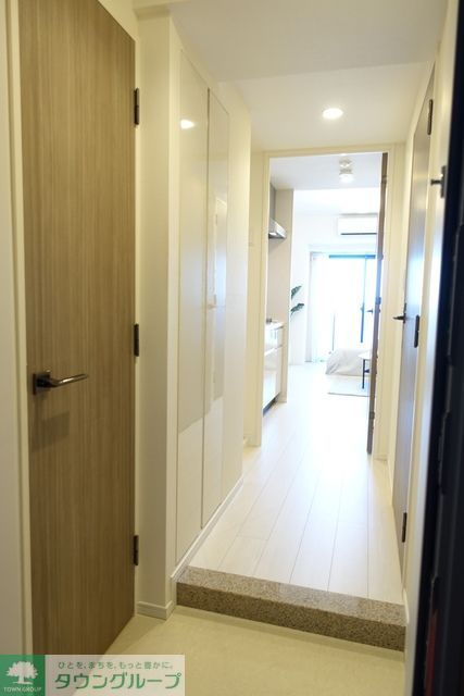玄関　※写真は同タイプ住戸です。