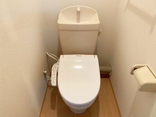 セジュール山添 A棟のトイレ写真