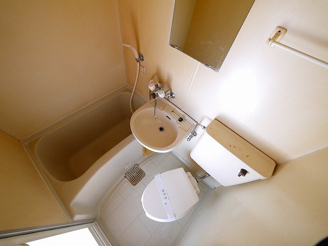トイレ　清潔感のあるトイレです