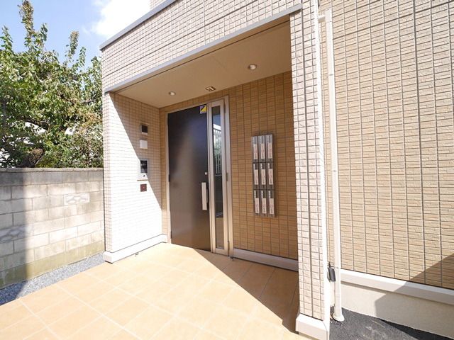 エントランス　★オートロック付き物件です！★