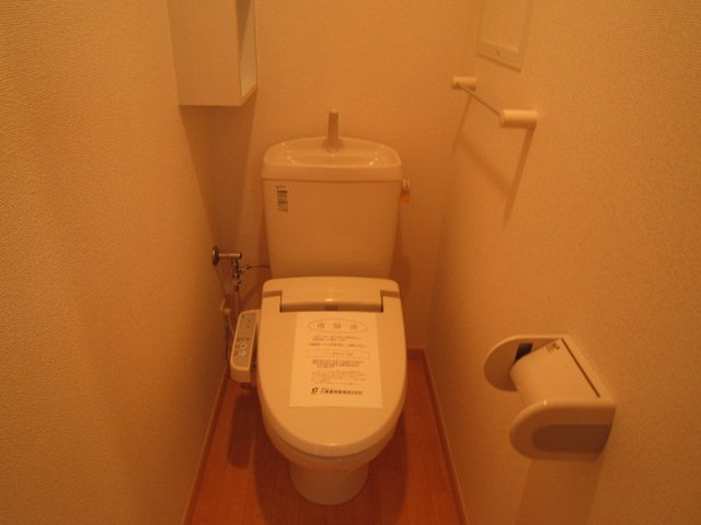 トイレ　他室参照