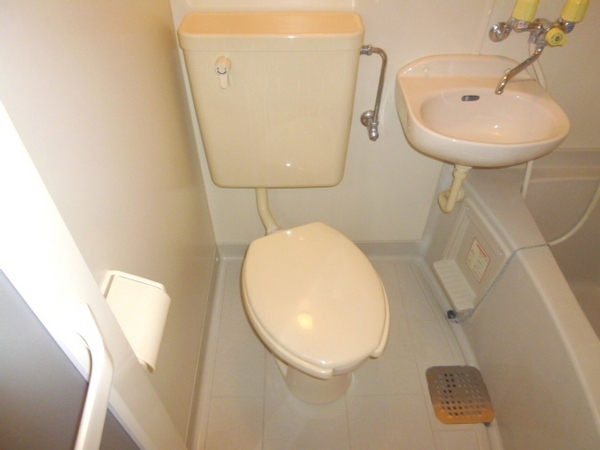 トイレ　浴室内にトイレあり！