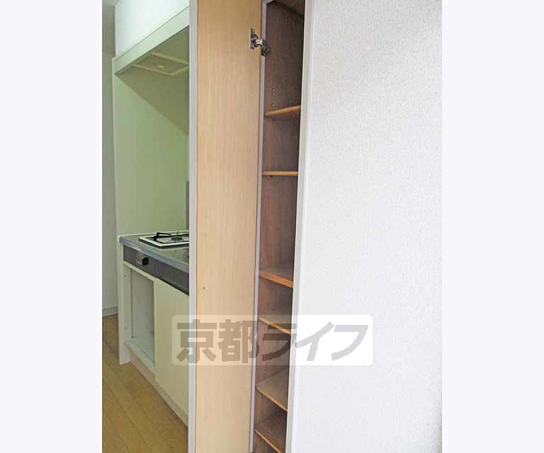 収納　シューズボックス付き