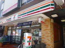 コンビニ　セブンイレブン 町田駅北店（コンビニ）まで142m