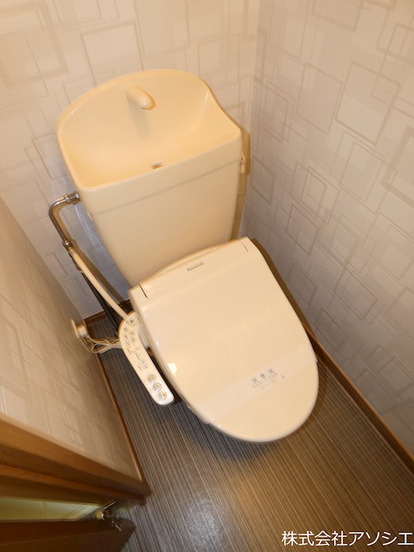 トイレ　ウォシュレット便座