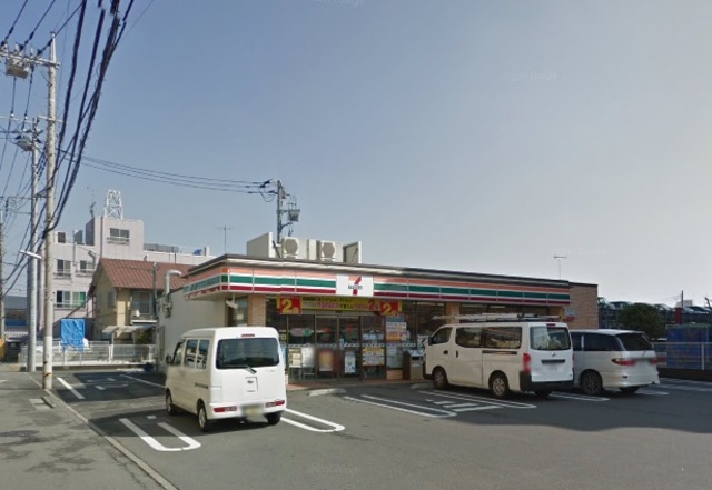 コンビニ　セブンイレブン東大和上北台3丁目店（コンビニ）まで389m