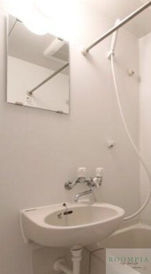 洗面設備　類似間取りの別部屋写真です