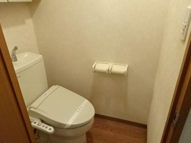 トイレ　シャワー付トイレ