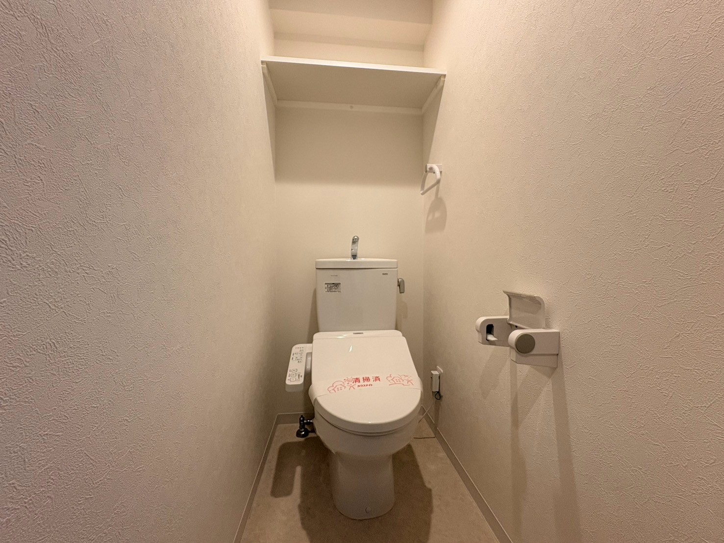 地下鉄千日前線 西長堀駅 徒歩3分 10階建 築6年のトイレ写真