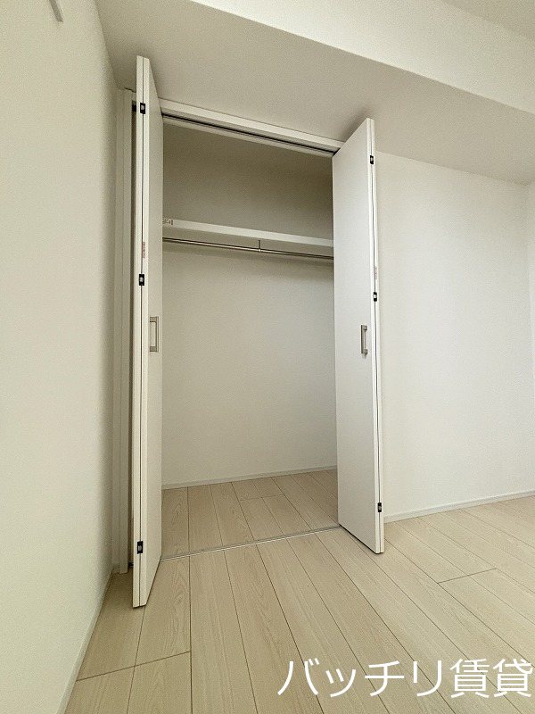 収納　同シリーズの別のお部屋の写真。現況優先