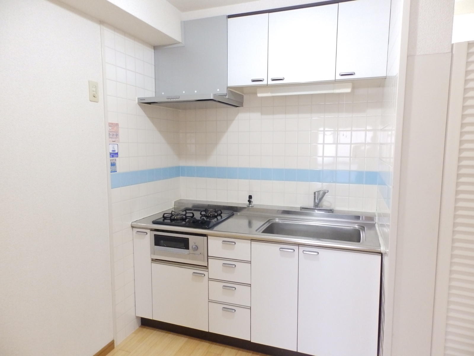 キッチン　２口コンロ