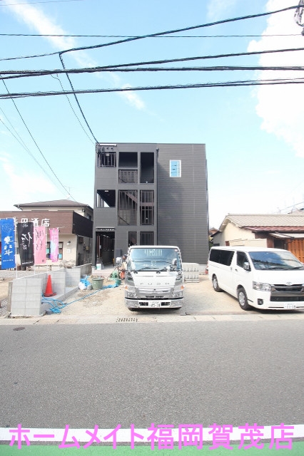 福岡市西区今宿駅前のアパートの建物外観