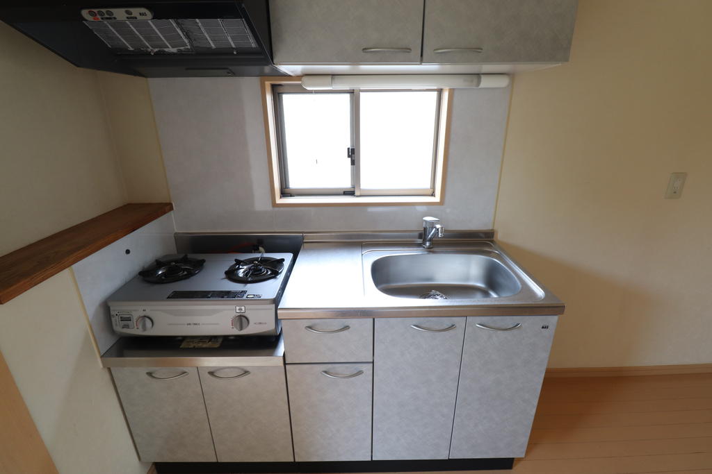 キッチン　2口コンロ付き♪