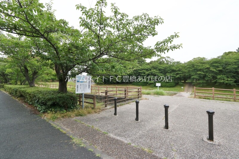 【レオネクストフルールウチバリの公園】