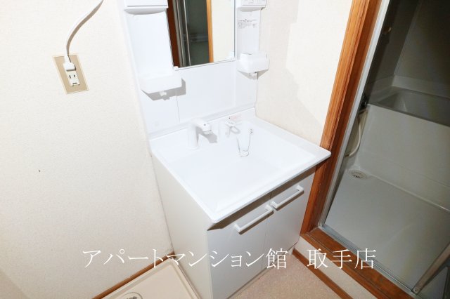 【サンラフォーレ井野の洗面設備】