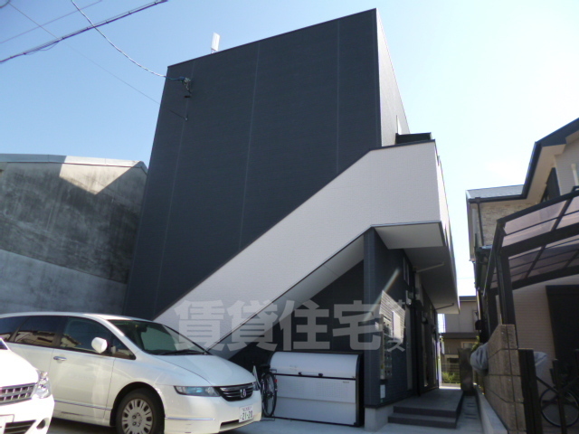 堺市堺区幸通のアパートの建物外観