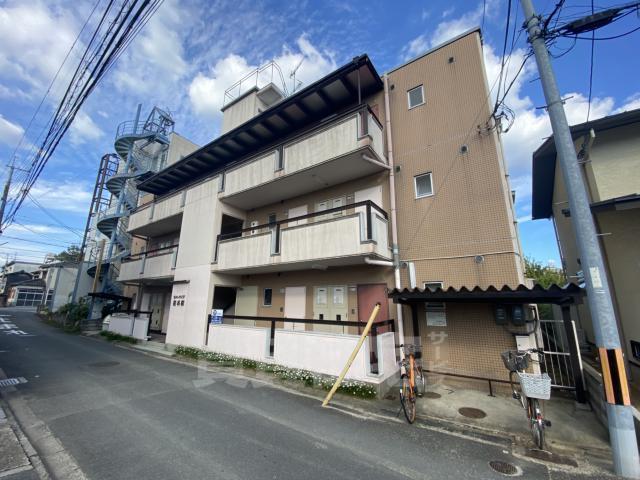 京都市伏見区過書町のマンションの建物外観