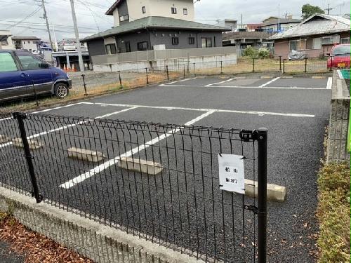 【レオパレス神田堀の駐車場】