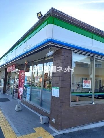 【ＷＩＮ長滝駅前のコンビニ】