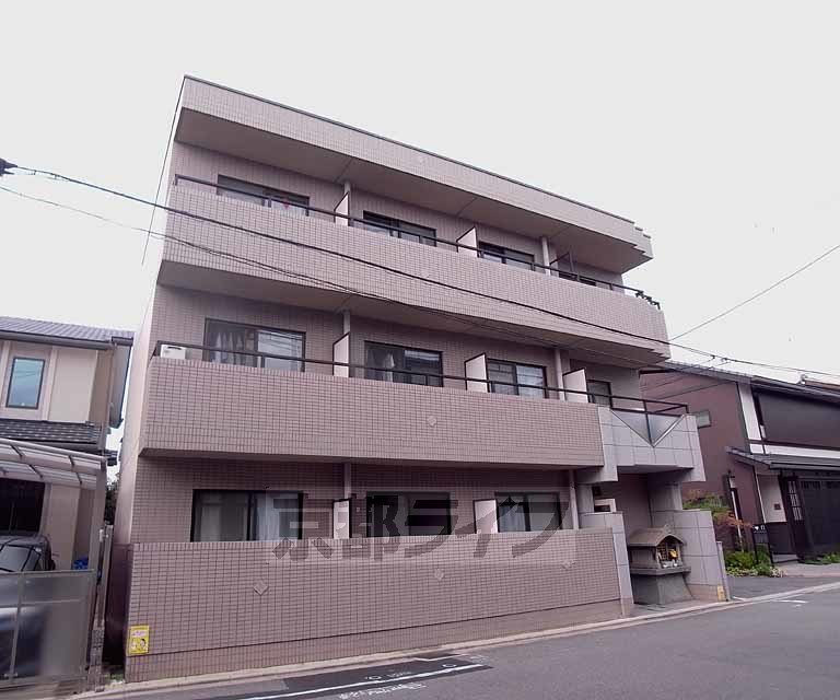 【京都市左京区下鴨下川原町のマンションの建物外観】