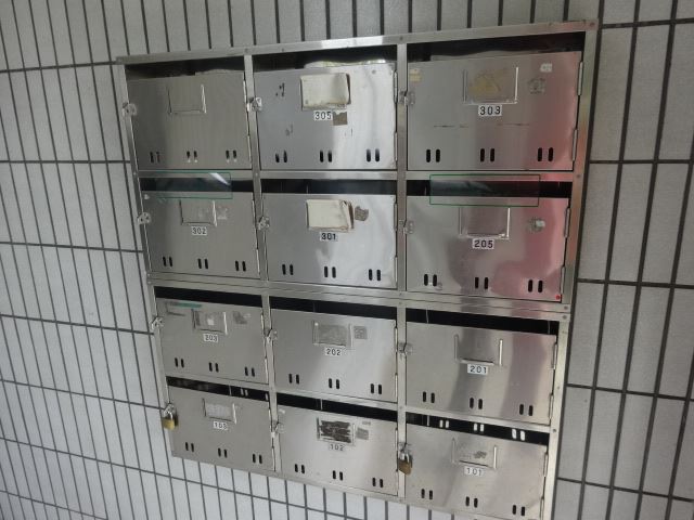 ロビー　集合ポスト