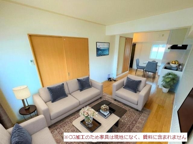 居室・リビング　※ＣＧ加工のため家具は現地になく、賃料に含まれません。