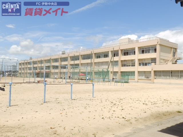 中学校　伊勢市立小俣中学校（中学校）まで1200m