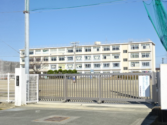 小学校　河輪小学校（小学校）まで1560m