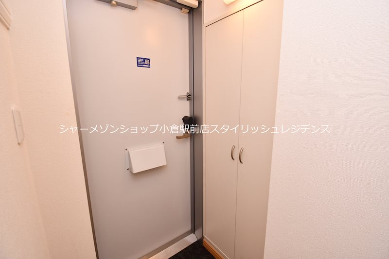 玄関　※イメージ写真となるため、現況と異なる場合は現況を優先します