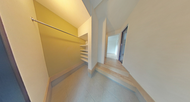 玄関　ゆとりある玄関スペース♪