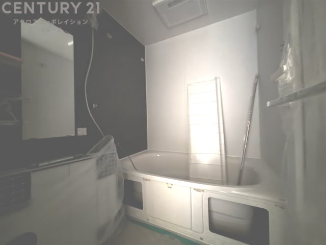 バス・シャワールーム　浴室乾燥・追い炊き機能付きで便利☆