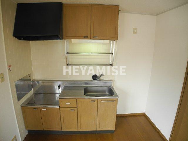 キッチン　※室内画像は別号室のもの