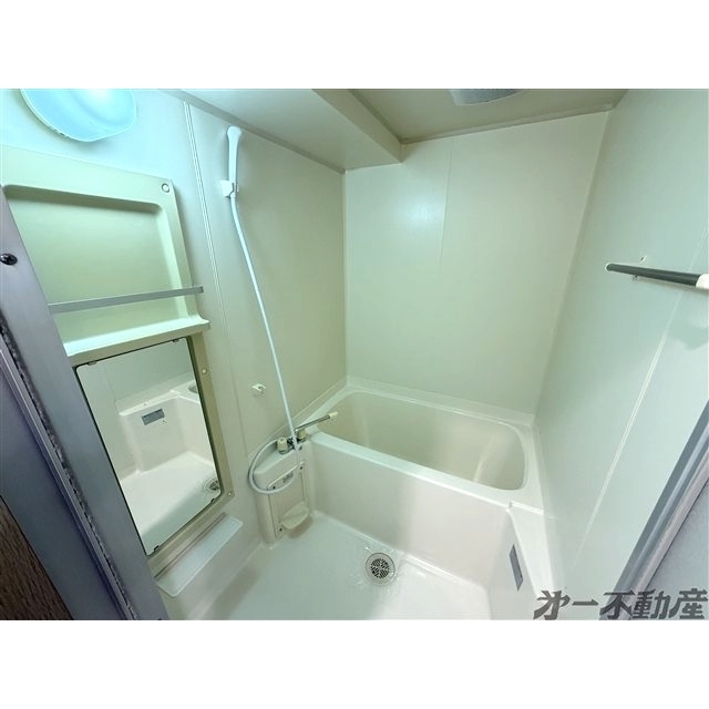 バス・シャワールーム　バス