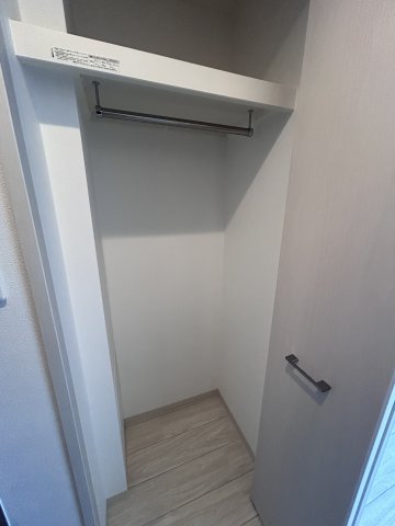 収納　エグゼ新大阪南　クローゼット