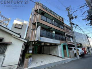 建物外観　エントランスに防犯カメラあります！