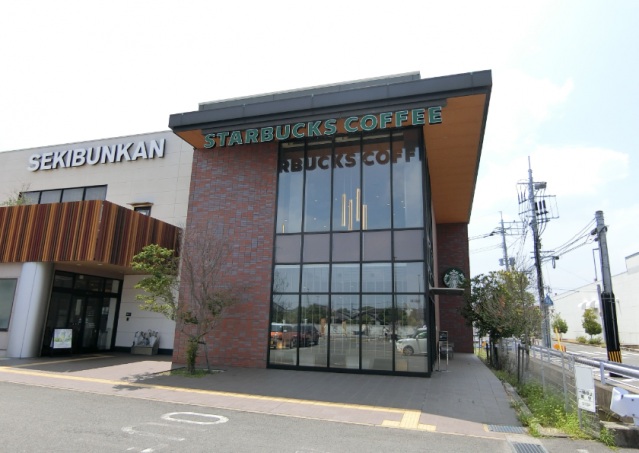 その他　スターバックスコーヒー徒歩5分（その他）まで320m