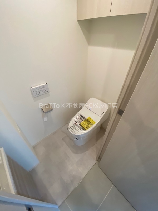 トイレ　トイレ（ウォシュレット付き）