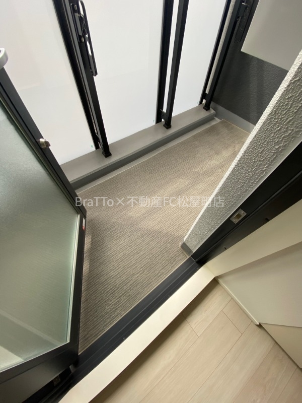 バルコニー　バルコニー