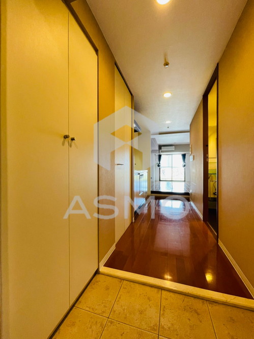 玄関　※同物件　別間取り　参考写真