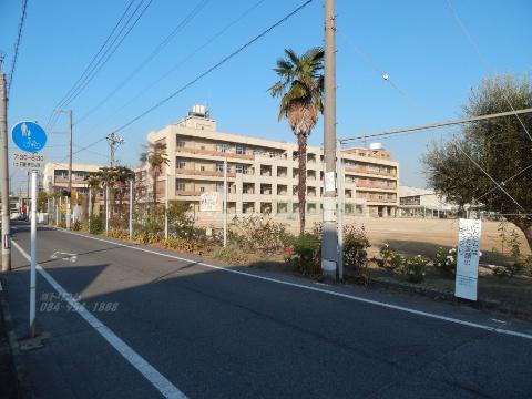 その他　福山市立手城小学校（その他）まで537m
