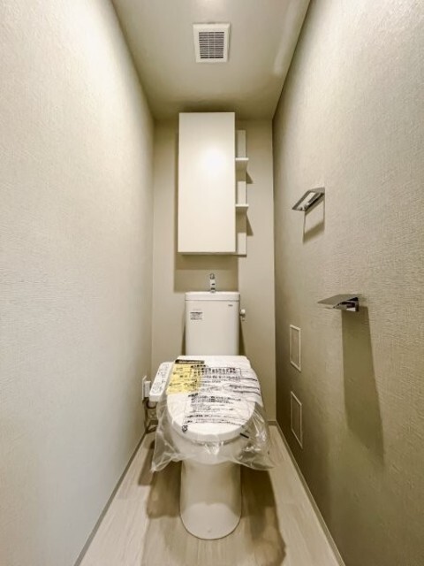 トイレ　※写真は同タイプ住戸です。