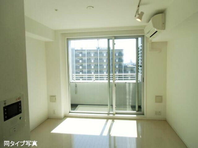 居室・リビング　※別部屋参考写真