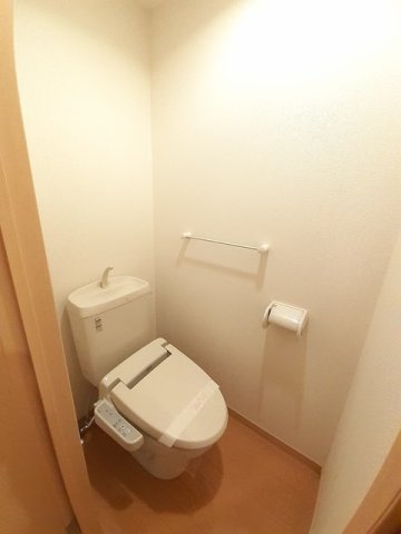 トイレ　ゆったりとした空間のトイレです