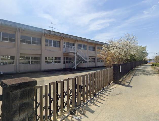 中学校　向陽中学校（中学校）まで1039m